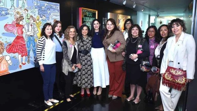 Expo ´La fuerza de las flores´, de la artista Sufé