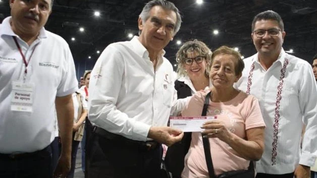 Cumple Claudia a Reynosa; entregan 98.5 mdp a 12 mil 316 familias damnificadas