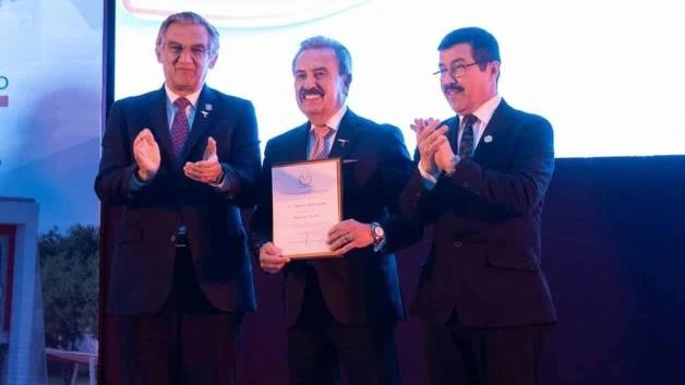 Gobernador y rector presiden lanzamiento de la Fundación UAT