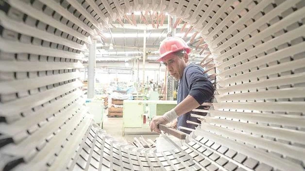 Fortalece Claudia industria nacional de electromovilidad