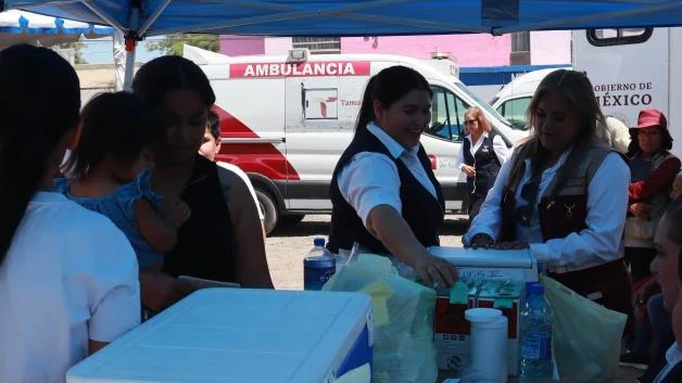 Llevan ayuda directa a familias afectadas