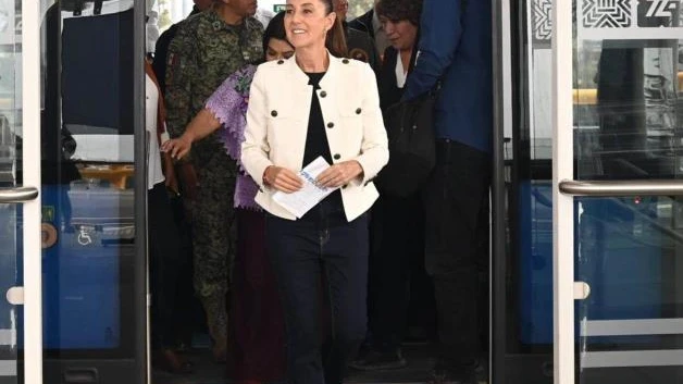 Supervisan las pruebas operativas de trolebús