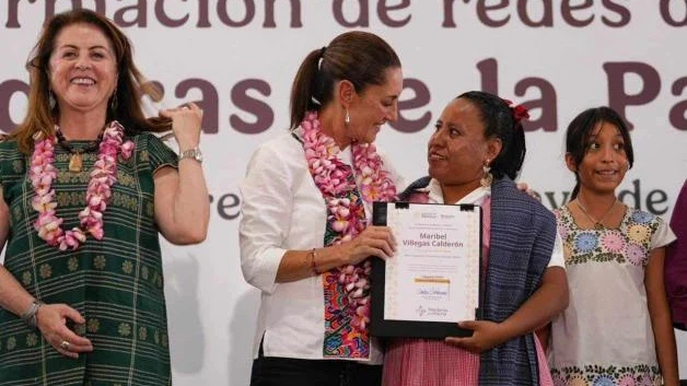 Conforma Sheinbaum las primeras Tejedoras de la Patria, en Cuautla