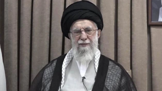Irán rechaza rendición y advierte que intervención de EEUU causaría "daños irreparables"