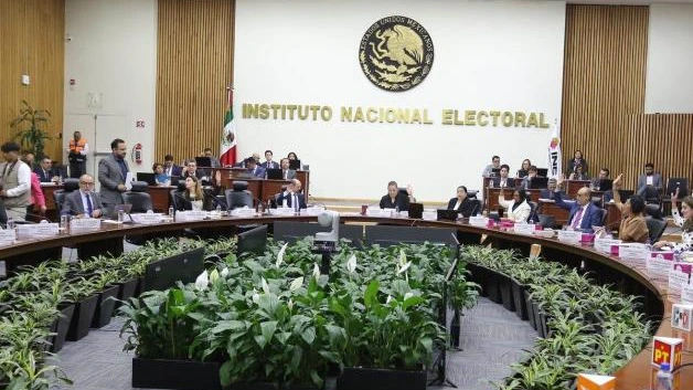 Garantiza el INE proteger padrón en CURP biométrica