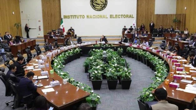 Prevé bajar multas a juzgadores electos