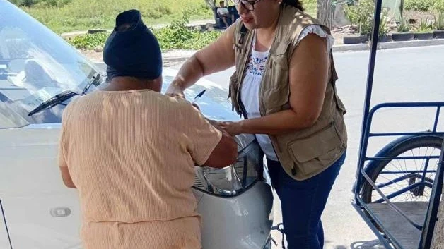 Buscan casa por casa a personas analfabetas