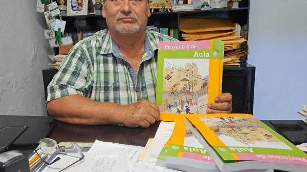 Distribuyen los libros de texto gratuitos