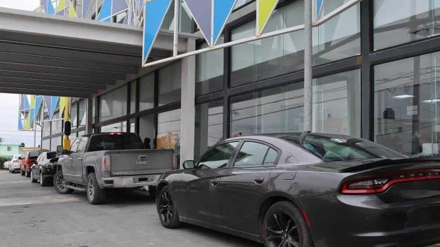 Recomiendan revisar autos en Repuve para evitar estafas al comprar