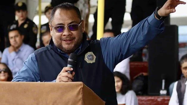 Confirman en UIF a Reyes Colmenares