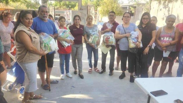Avanza la entrega de despensas en colonias