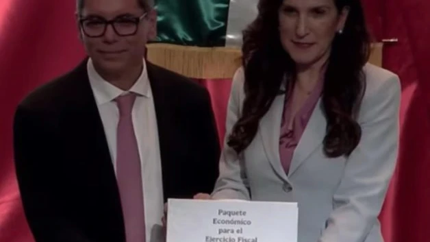 Hacienda entrega Paquete Económico 2026 a Diputados