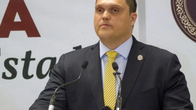 Crean comisión por corrupción en Salud