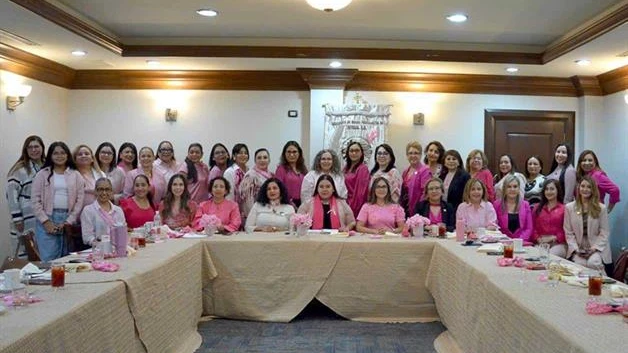 AMPRAC tiene su junta de octubre y visten de rosa