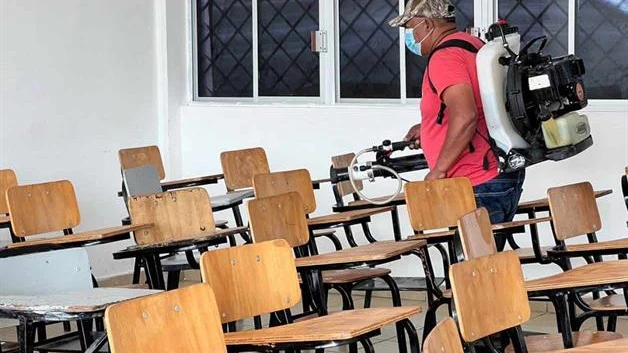 Llega contagio de ´Mano-Pie-Boca´ a secundaria en Reynosa