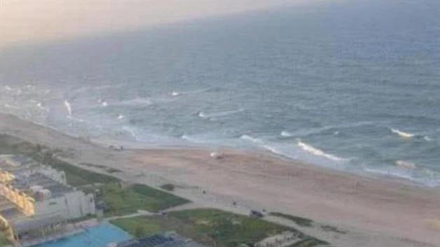 Se hunde yate en playa Miramar; un tripulante muere y capitán sigue desaparecido