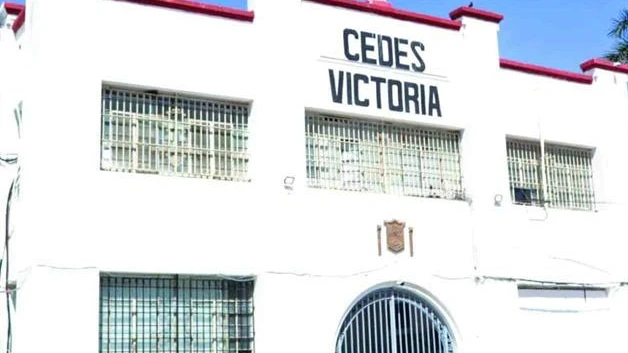 Endurecen control de celulares en penales