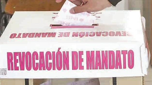 Analizan la revocación de mandato para jueces