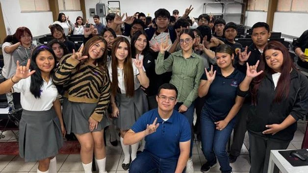 Promueven inclusión con Taller de Lengua de Señas
