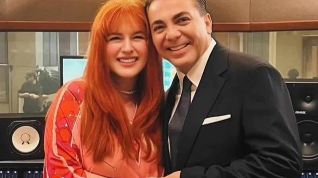 Vuelve a sonreírle el amor