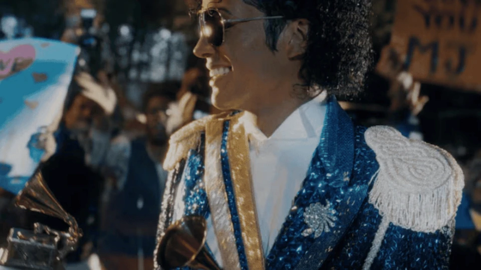 "Michael": los críticos se la acaban, la taquilla le favorece