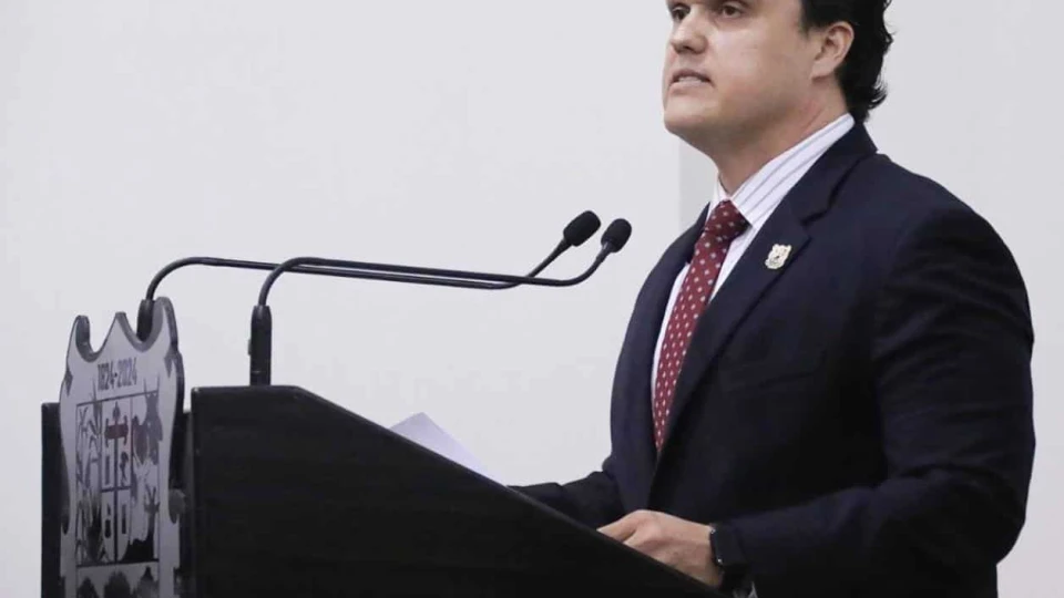 Denuncian a ´La Borrega´ por 300 millones de pesos