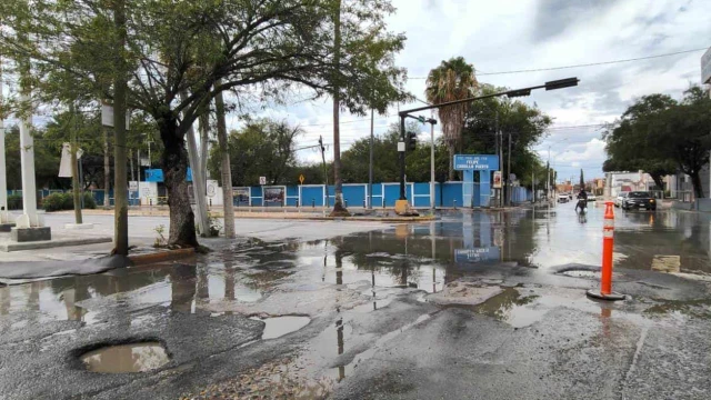 Evidencian las lluvias fragilidad del asfalto