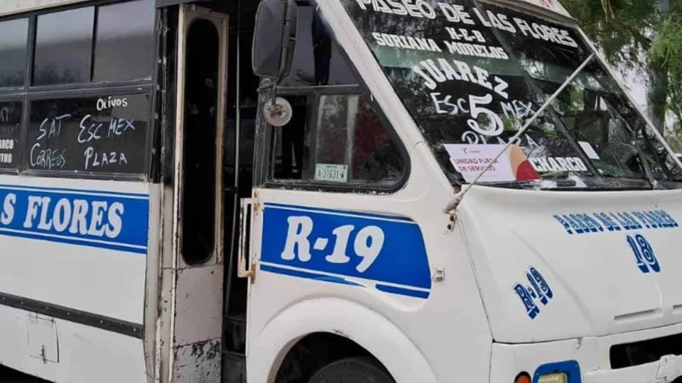 Retiran de circulación microbuses con falla