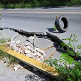 Alertan por socavón a falta de reparación