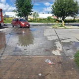 Reaparece fuga de agua en colonia Modulo 2000