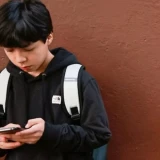 Prohibicion de celulares en primarias y secundarias para noviembre