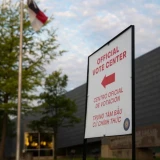 Error en Texas crea atraso en los registros de votantes