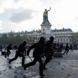 Manifestaciones en Francia: embajada pide a mexicanos estar alerta