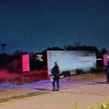 Hallan cuerpo de mujer asesinada, envuelta en tela