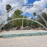 Sufren plazas p&uacute;blicas abandono municipal