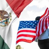 Noticias Sheinbaum propone prohibir la doble nacionalidad a gobernantes