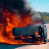 Se incendia camioneta en ejido de Río Bravo