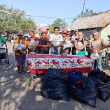 Entregan despensas a adultos mayores