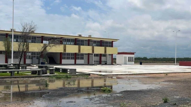 Cubren apenas 54 de 140 horas de clase