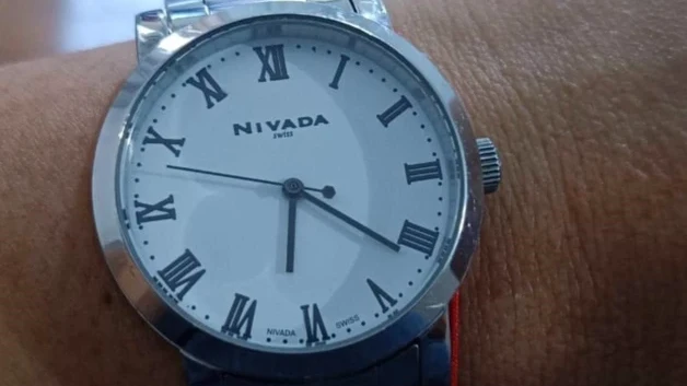 Atrasaran una hora el reloj este domingo