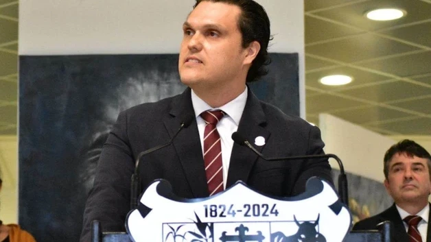 Exige Prieto pruebas a Peña