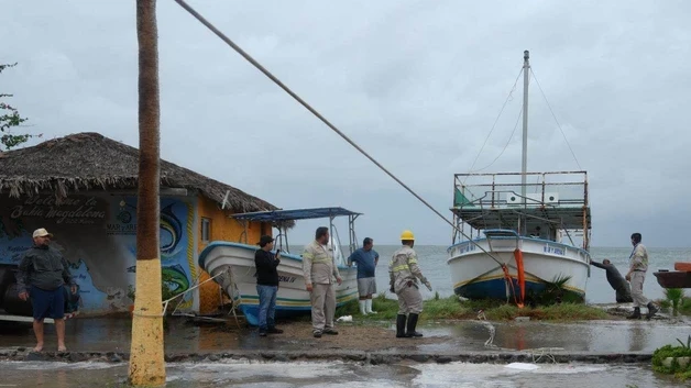 Poloa toca tierra en BCS