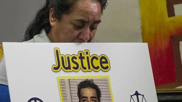 Agente ICE acusado de atropellar a inmigrante