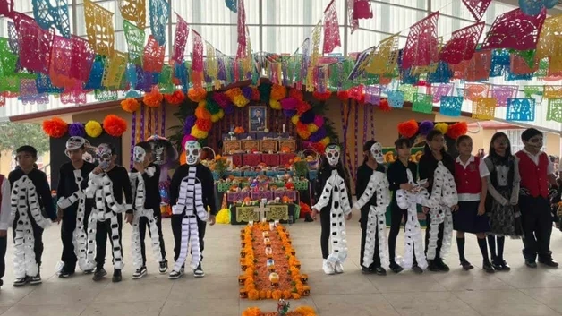 Arman alumnos festival Xantolo