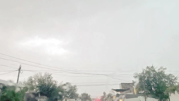 Pronostican frente frio con lluvias para este viernes