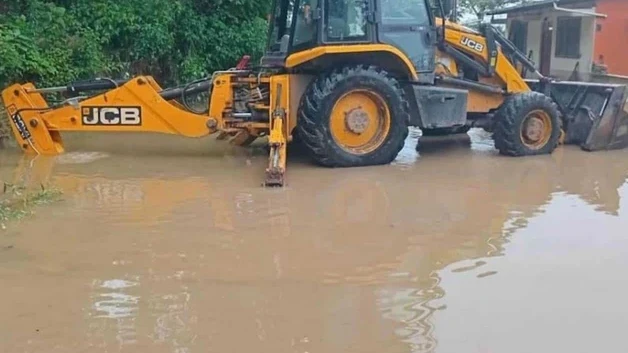 Hidalgo activa semaforo rojo por lluvias intensas y deslaves