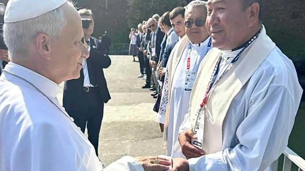 Viven sacerdotes encuentro con Leon XIV en Nuestra Señora de Lourdes