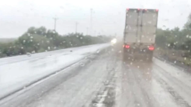 Lluvias destrozan tramos de la carretera Victoria-Matamoros