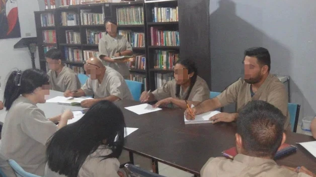Mantienen estudios 82 personas en el CEDES