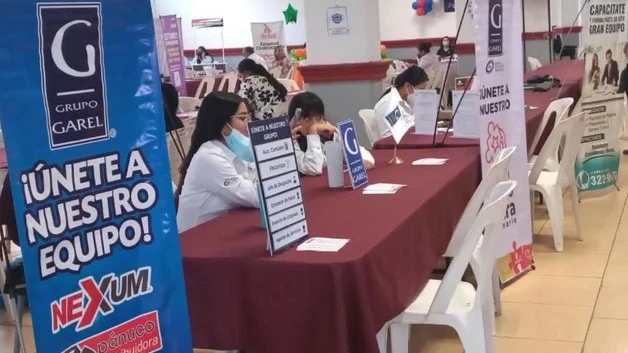 Egresados buscan trabajo fuera de Tamaulipas